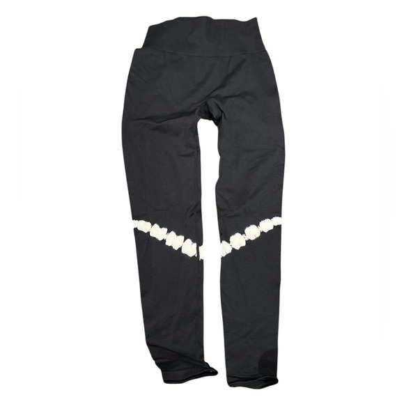 PINK Victoria's Secret Other - Women’s Pink Black Leggings with White Tie-Dye Accent VS medium pant